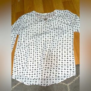 Woman’s dressy top!